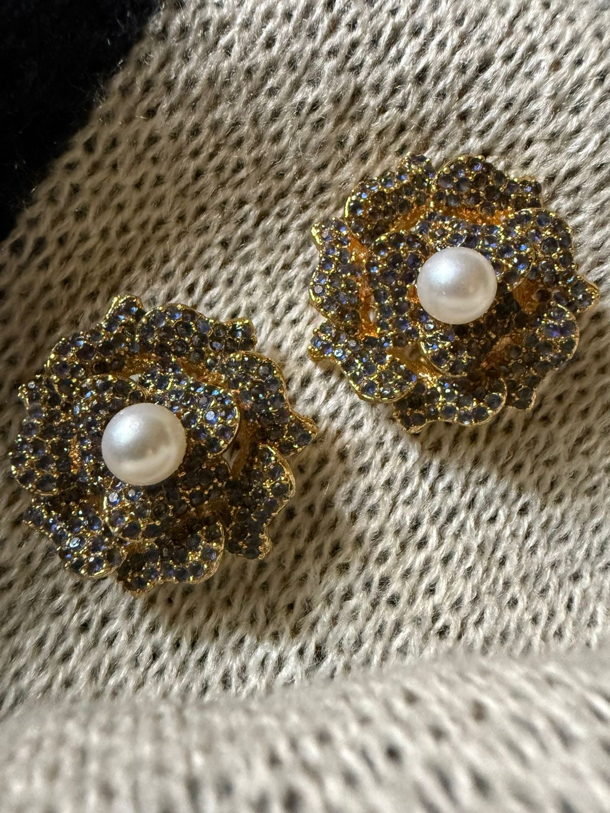 A Blue Flower Earrings
