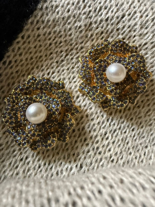A Blue Flower Earrings