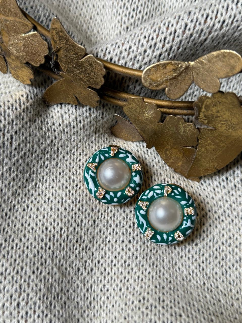 A Signature Pédra Studs
